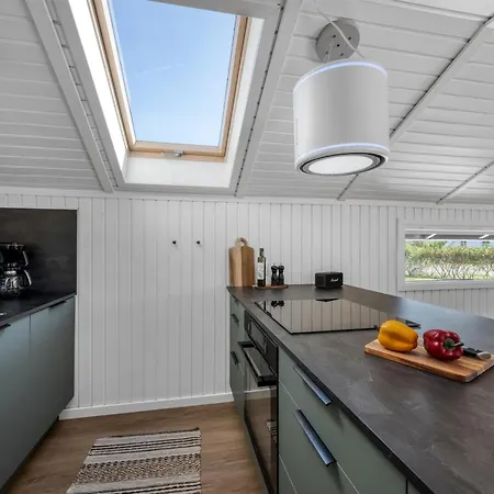 Thamina - 200m To The Fjord By Interhome